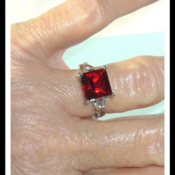 ❤️❤️ChiChi-Red Ruby 925ss Ring - Picture 2 of 7